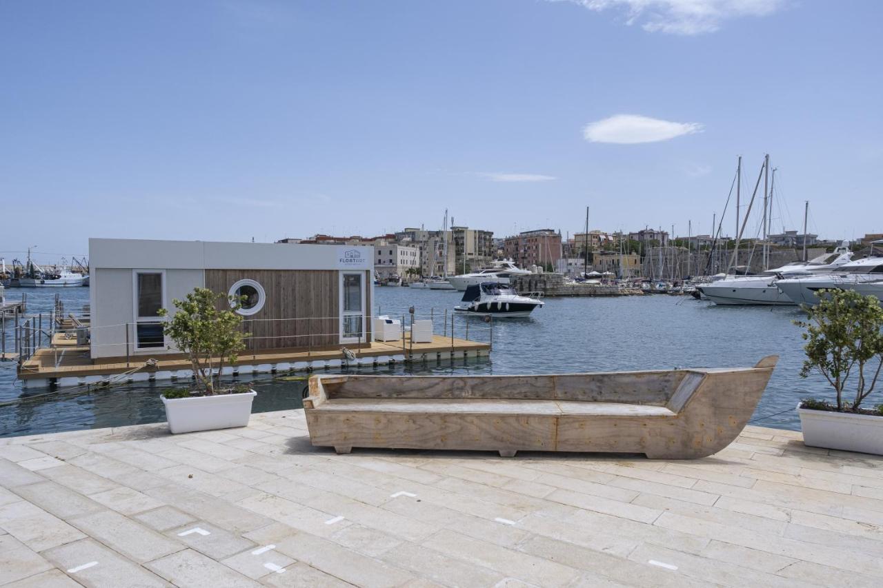 Houseboat Floatart Experience Bisceglie Hotel Luaran gambar